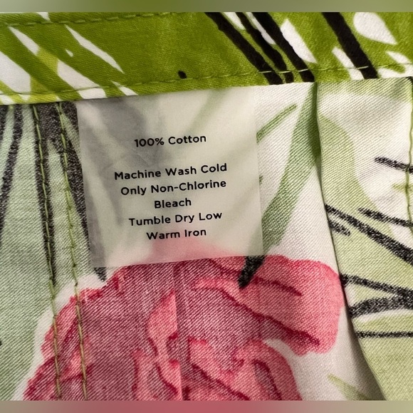 Talbots pleated floral skirt. Pink and green. Zip side closure. 100% cotton. 10 - Picture 6 of 9